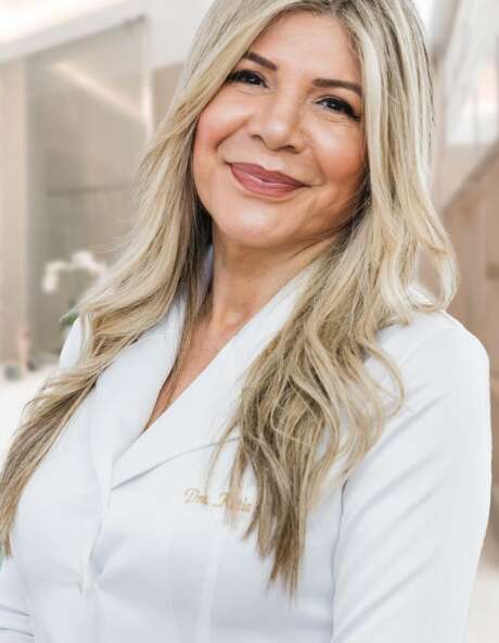 Dra Kátia Xavier Fonseca